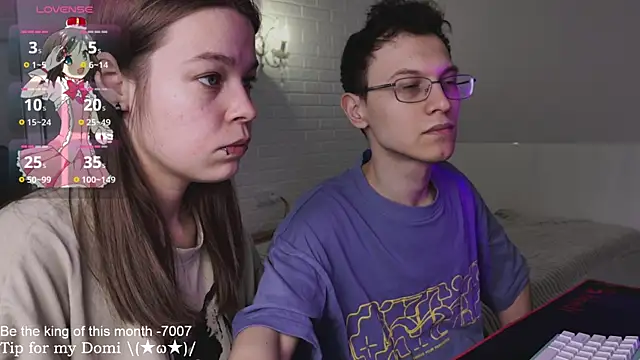 Snapshot of ValBae chatting on 03/12/25, 10:26 ValBae online show from 03/12/25, 10:26