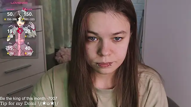 Snapshot of ValBae chatting on 03/12/25, 01:40 ValBae online show from 03/12/25, 01:40