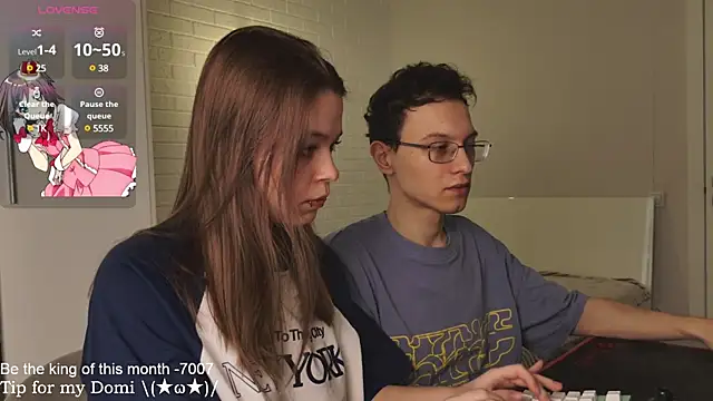 Snapshot of ValBae chatting on 03/13/25, 10:26 ValBae online show from 03/13/25, 10:26