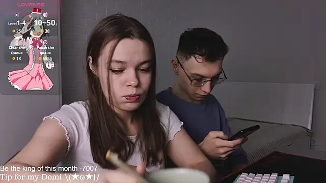 Snapshot of ValBae chatting on 03/14/25, 10:29 ValBae online show from 03/14/25, 10:29