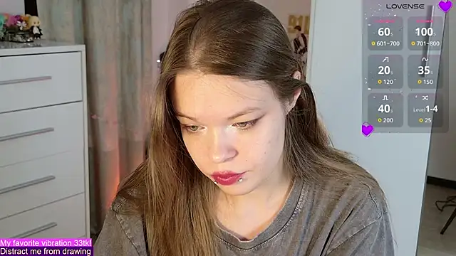 Snapshot of ValBae chatting on 09/19/25, 07:14 ValBae online show from 09/19/25, 07:14