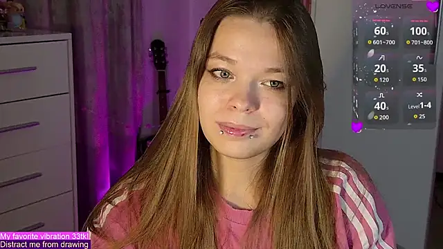 Snapshot of ValBae chatting on 09/22/25, 08:00 ValBae online show from 09/22/25, 08:00