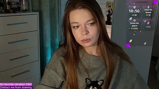 Snapshot of ValBae chatting on 10/01/25, 08:15 ValBae online show from 10/01/25, 08:15