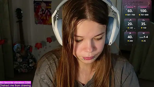 Snapshot of ValBae chatting on 10/26/25, 08:59 ValBae online show from 10/26/25, 08:59