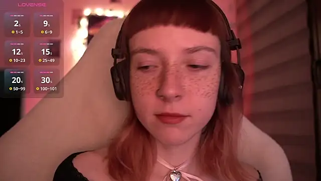 juliapie online show from 12/02/24, 01:25