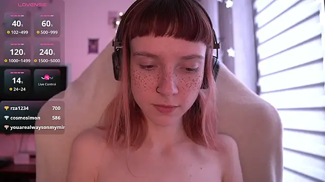 juliapie online show from 12/08/24, 08:20