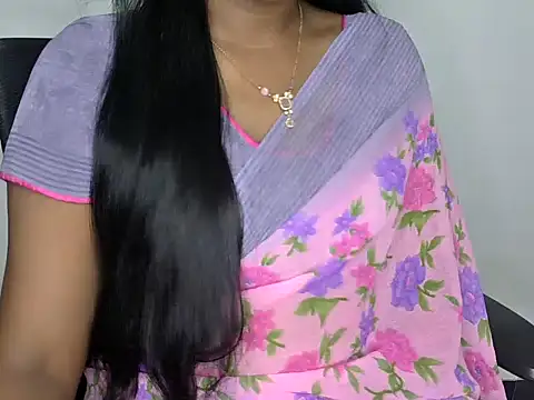 shila20 online show from 02/18/25, 10:03