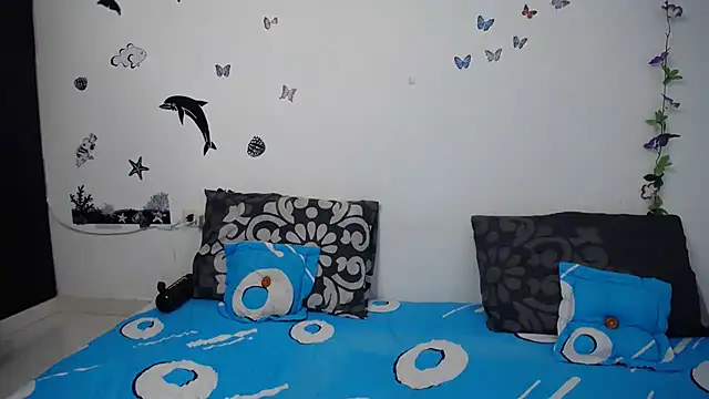 Julieta Hass online show from 03/10/25, 02:16