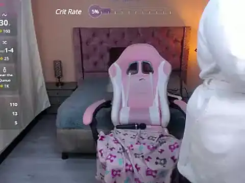 brithany smiith  online show from 03/18/25, 04:15
