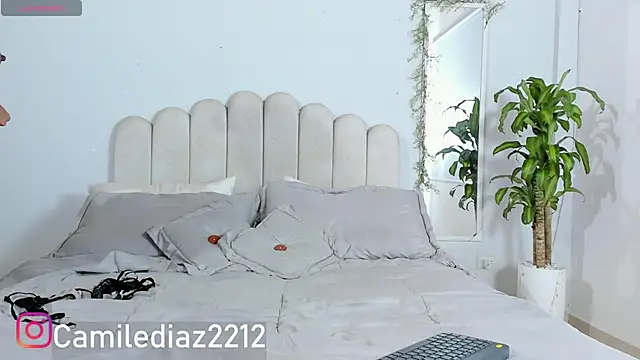 Snapshot of Camile_Diazzz chatting on 10/03/25, 03:25 Camile Diazzz online show from 10/03/25, 03:25