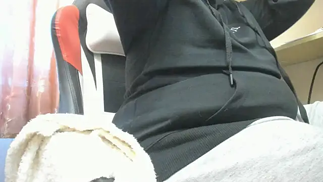 Seductive She Wolf online show from 12/15/25, 07:34