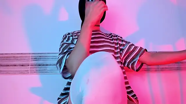 Sophia Cambpell online show from 02/07/25, 01:11