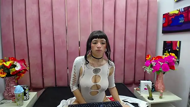 Samantha Smiith online show from 12/13/24, 07:04