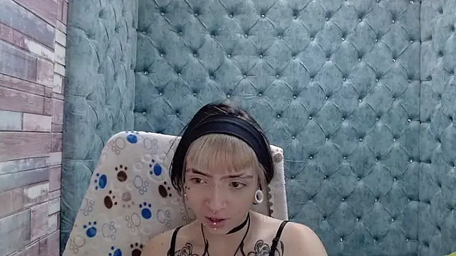 Samantha Smiith online show from 10/10/25, 03:49