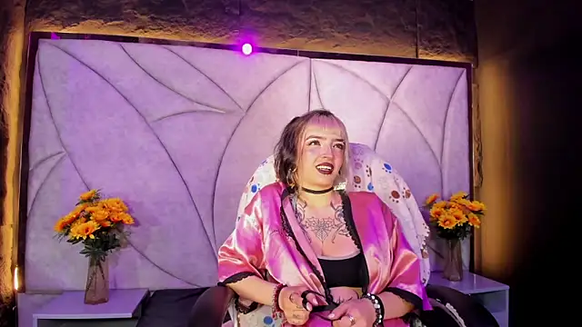 Samantha Smiith online show from 06/02/26, 04:14