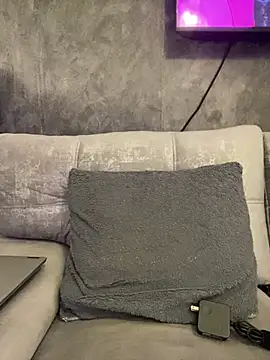 AbyThompson online show from 03/11/25, 07:58