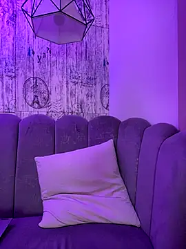 AbyThompson online show from 10/22/25, 12:16