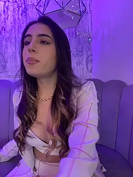 AbyThompson online show from 12/22/25, 08:39