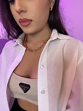 Snapshot of AbyThompson chatting on 05/04/26, 07:43 AbyThompson online show from 05/04/26, 07:43