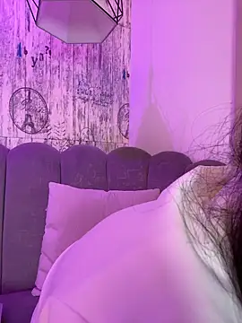 Snapshot of AbyThompson chatting on 05/19/26, 01:56 AbyThompson online show from 05/19/26, 01:56