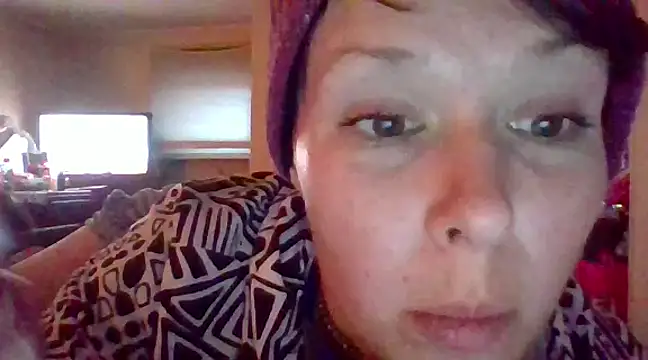 Snapshot of KatieBARBiE98 chatting on 12/16/24, 09:20 KatieBARBiE98 online show from 12/16/24, 09:20