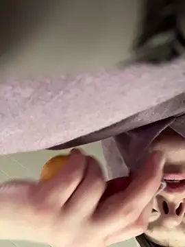 KatieBARBiE98 online show from 04/19/26, 01:10