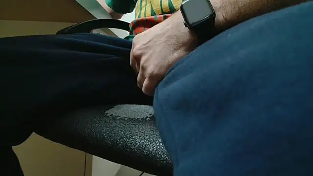 Lot of cumIT online show from 04/07/26, 12:11