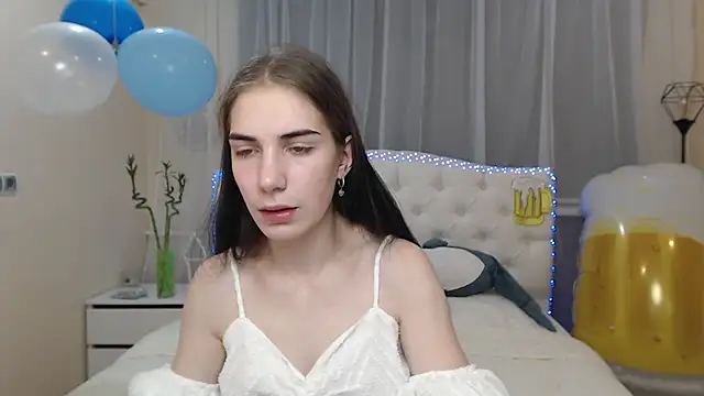 NikaStark  online show from 09/18/25, 06:37