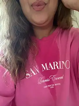 yassminsexy22 online show from 07/03/26, 11:27