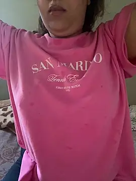 yassminsexy22 online show from 07/04/26, 05:46