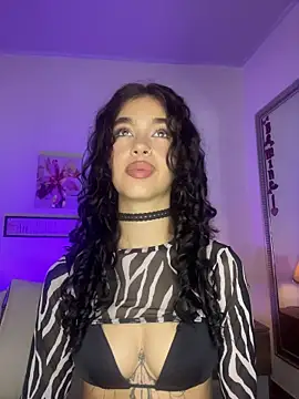 MarianaSnake online show from 11/23/25, 10:53