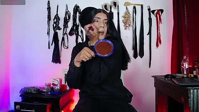 akinoro  online show from 02/04/26, 06:36