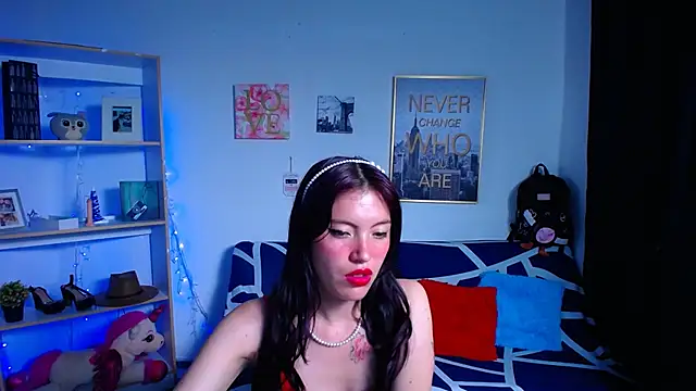 Snapshot of Sian__1 chatting on 12/17/24, 03:49 Sian 1 online show from 12/17/24, 03:49