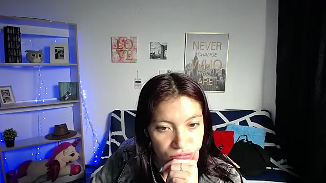 Snapshot of Sian__1 chatting on 12/18/24, 12:29 Sian 1 online show from 12/18/24, 12:29