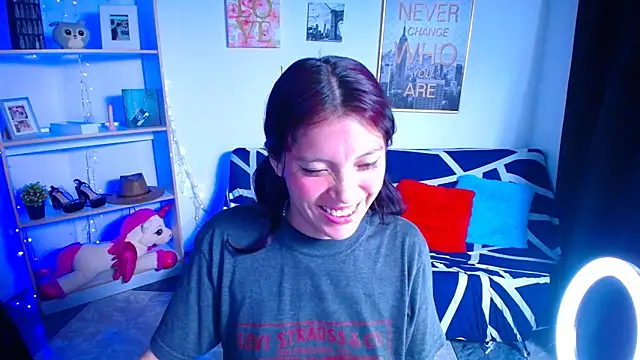 Snapshot of Sian__1 chatting on 12/21/24, 03:31 Sian 1 online show from 12/21/24, 03:31