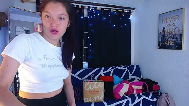 Snapshot of Sian__1 chatting on 02/10/25, 01:22 Sian 1 online show from 02/10/25, 01:22