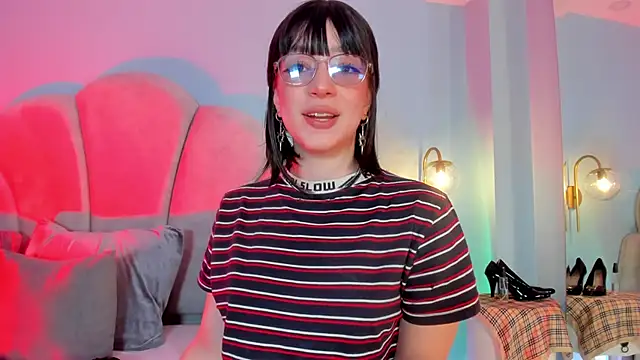 sweeet peach online show from 09/29/25, 10:25