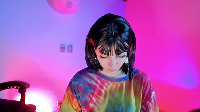 Snapshot of sweeet_peach chatting on 02/24/26, 12:30 sweeet peach online show from 02/24/26, 12:30