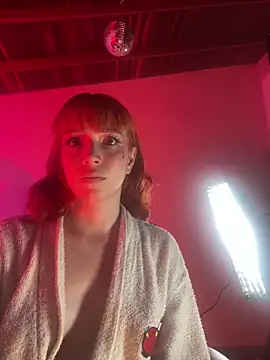 sweeet peach online show from 04/13/26, 04:40