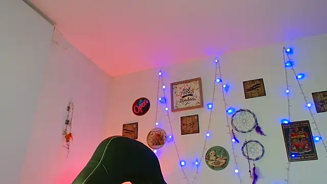 catalinamommyx online show from 10/25/25, 01:13