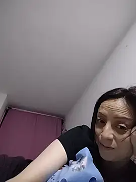 catalinamommyx online show from 07/09/26, 12:04