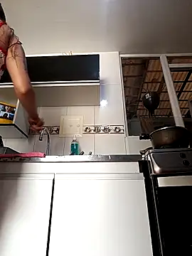 Snapshot of Bonny_Klote chatting on 02/05/26, 01:16 Bonny Klote online show from 02/05/26, 01:16