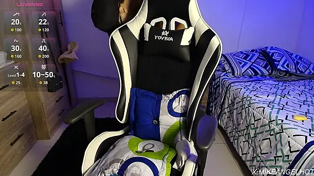 Angelligth online show from 03/02/26, 03:41