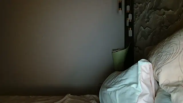  CattrinaVegas  online show from 11/22/25, 07:57