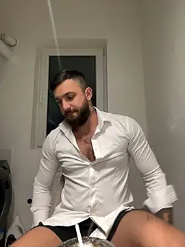 LoveIsBlind  online show from 12/05/24, 01:36