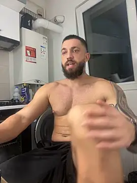 LoveIsBlind  online show from 10/08/25, 02:42