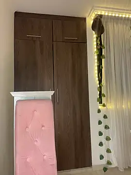 lina pink online show from 02/03/26, 04:21