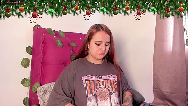 Snapshot of evy_orange1 chatting on 12/23/24, 06:27 evy orange1 online show from 12/23/24, 06:27