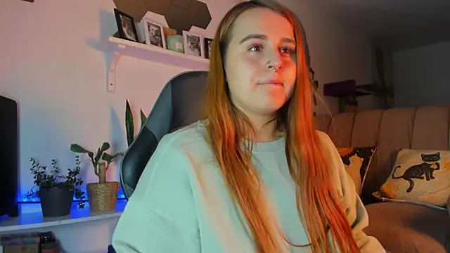 evy orange1 online show from 01/17/26, 03:55