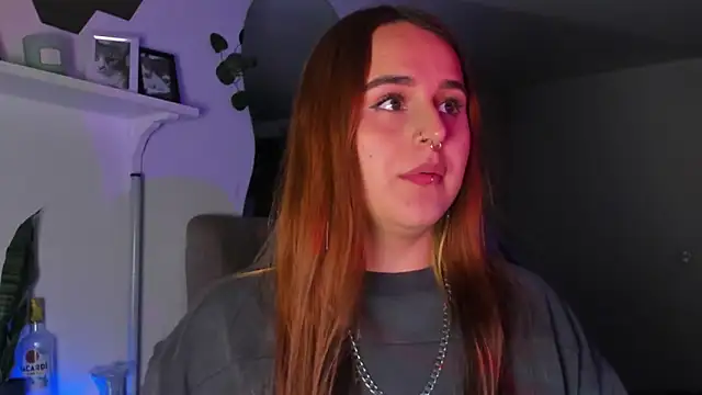 evy orange1 online show from 02/14/26, 04:42